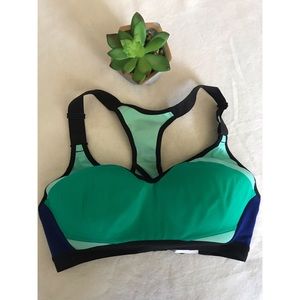 VICTORIA’S SECRET SPORT BRA